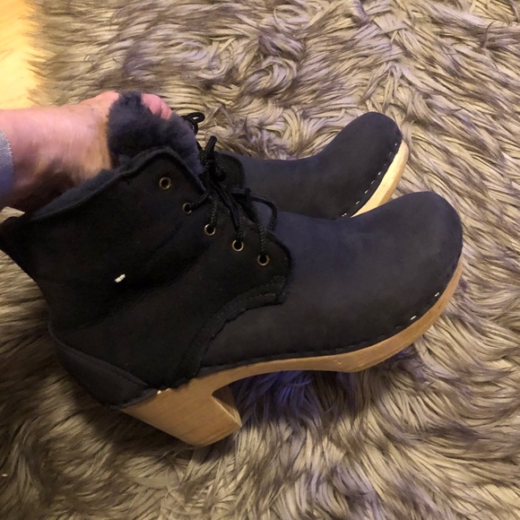 Shearling Lined Clog Boots - great condition - Picture 3 of 13